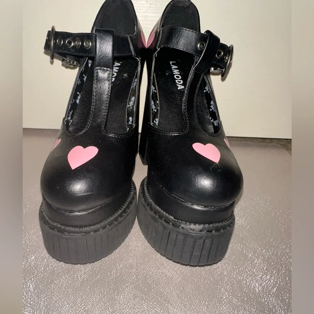 LAMODA Black Platform Mary Janes chunky Heels Pink Hearts 8 punk goth academia